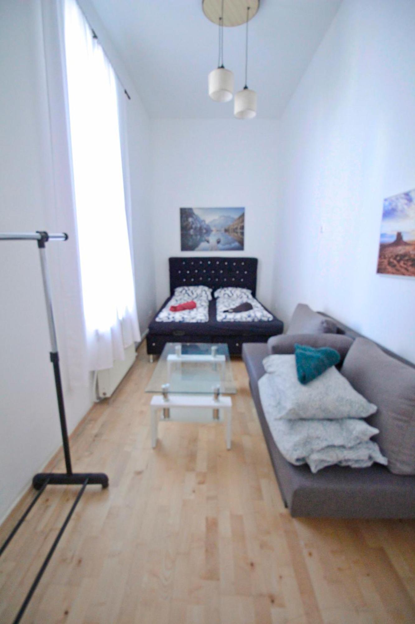 Cozy In Center Dw3 Gazde/Camere de închiriat *